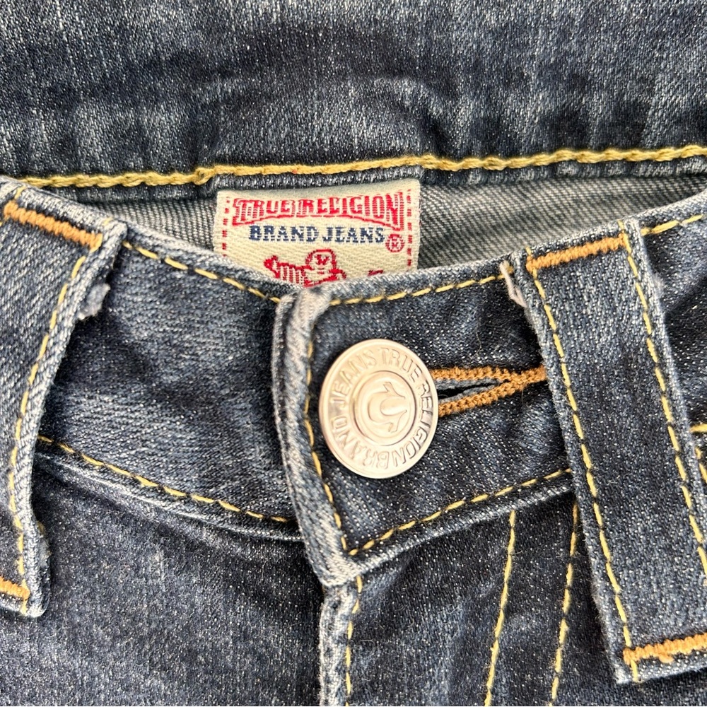 True Religion Women's Denim Jeans with Gold Details Size 26 - Picture 6 of 10